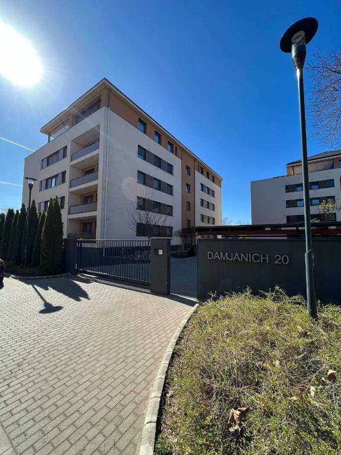 Ferienwohnung Big Forest Apartman Debrecen Exterior foto